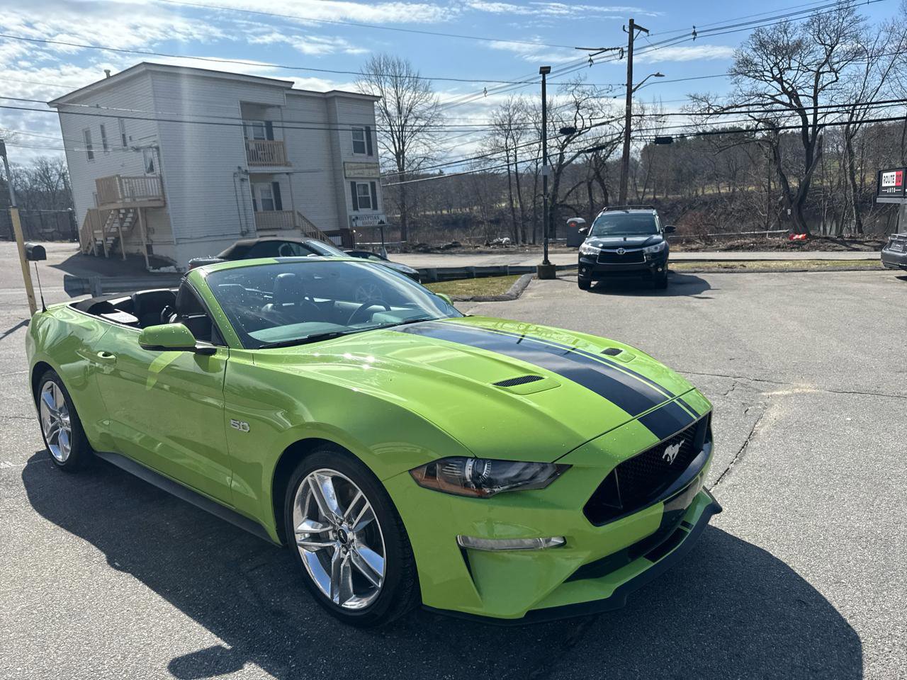 Used 2020 Ford Mustang GT Premium w/ Equipment Group 401A RWD image 5