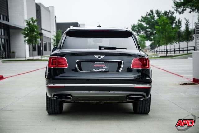 Used 2018 Bentley Bentayga AWD/4WD image 50