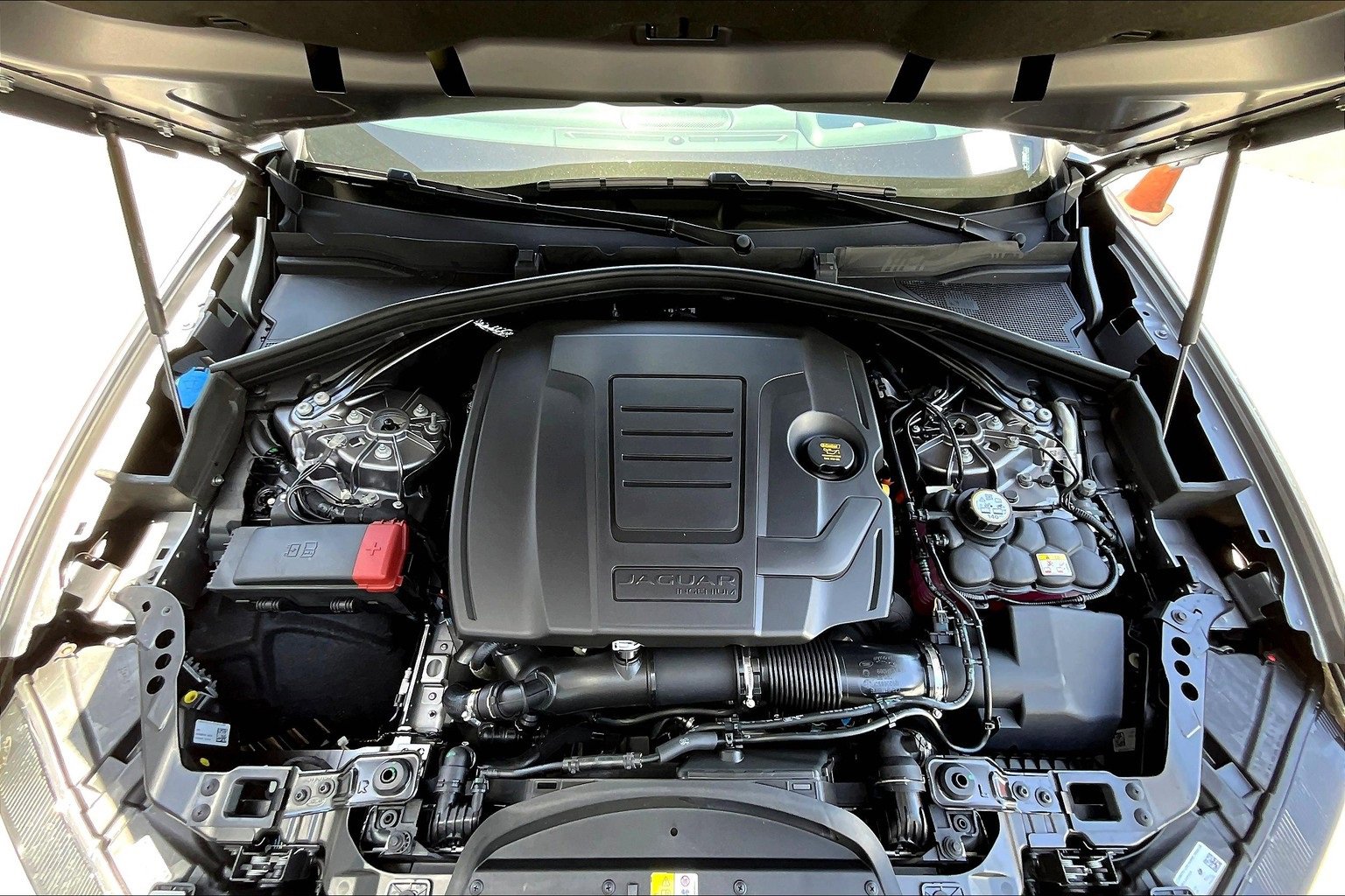 New 2026 Jaguar F-PACE R-Dynamic S image 11