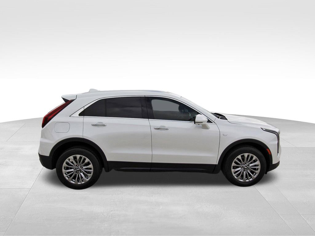 Used 2024 Cadillac XT4 Premium Luxury w/ Active Safety Package image 5