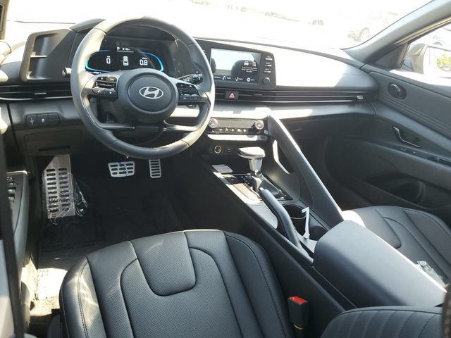 New 2026 Hyundai Elantra SEL Sport FWD image 9