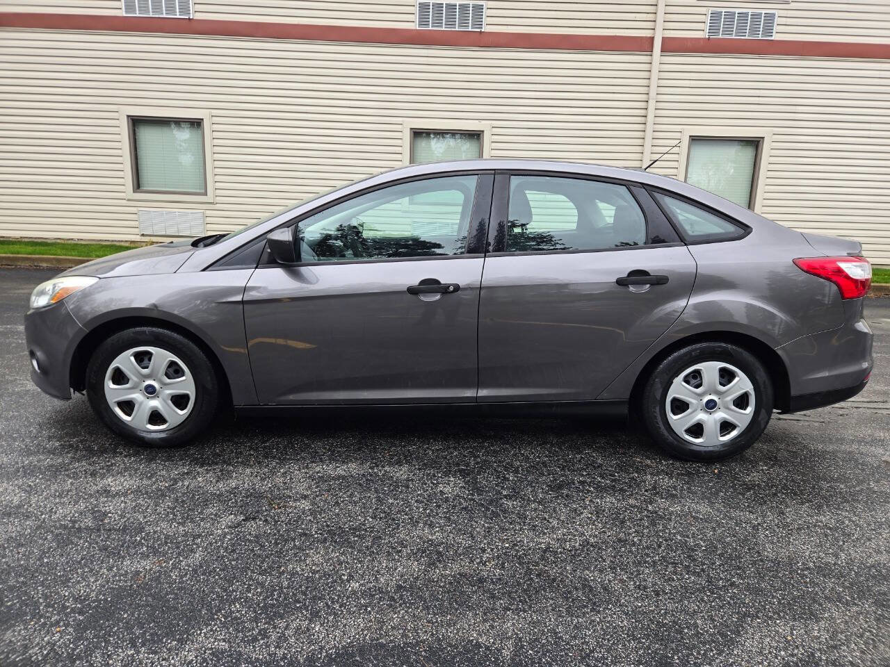 Used 2012 Ford Focus S FWD image 4
