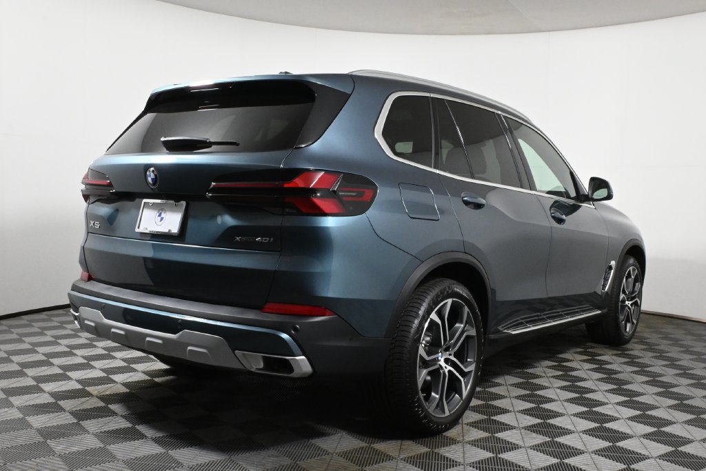 Used 2026 BMW X5 xDrive40i AWD/4WD image 7