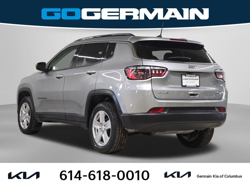 Used 2022 Jeep Compass Latitude image 11