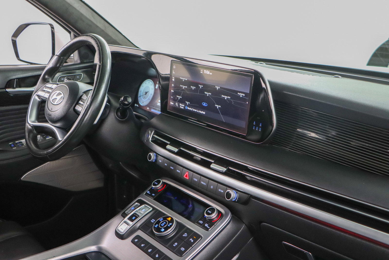 Used 2023 Hyundai Palisade Calligraphy image 28