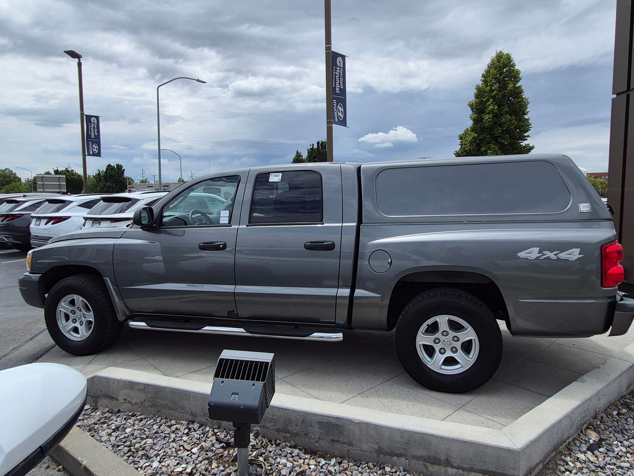 Used 2007 Dodge Dakota SLT w/ Trailer Tow Group AWD/4WD image 9