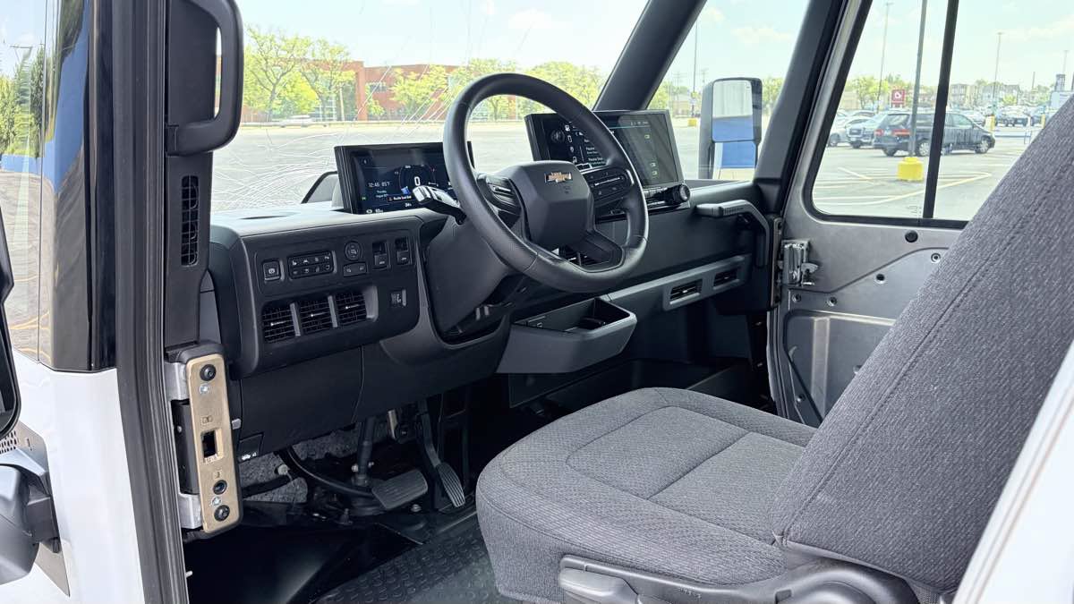 Used 2025 Chevrolet Brightdrop 600 FWD image 10