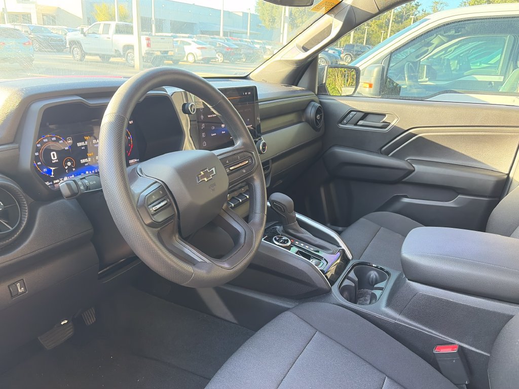 Used 2024 Chevrolet Colorado Trail Boss w/ Technology Package AWD/4WD image 6