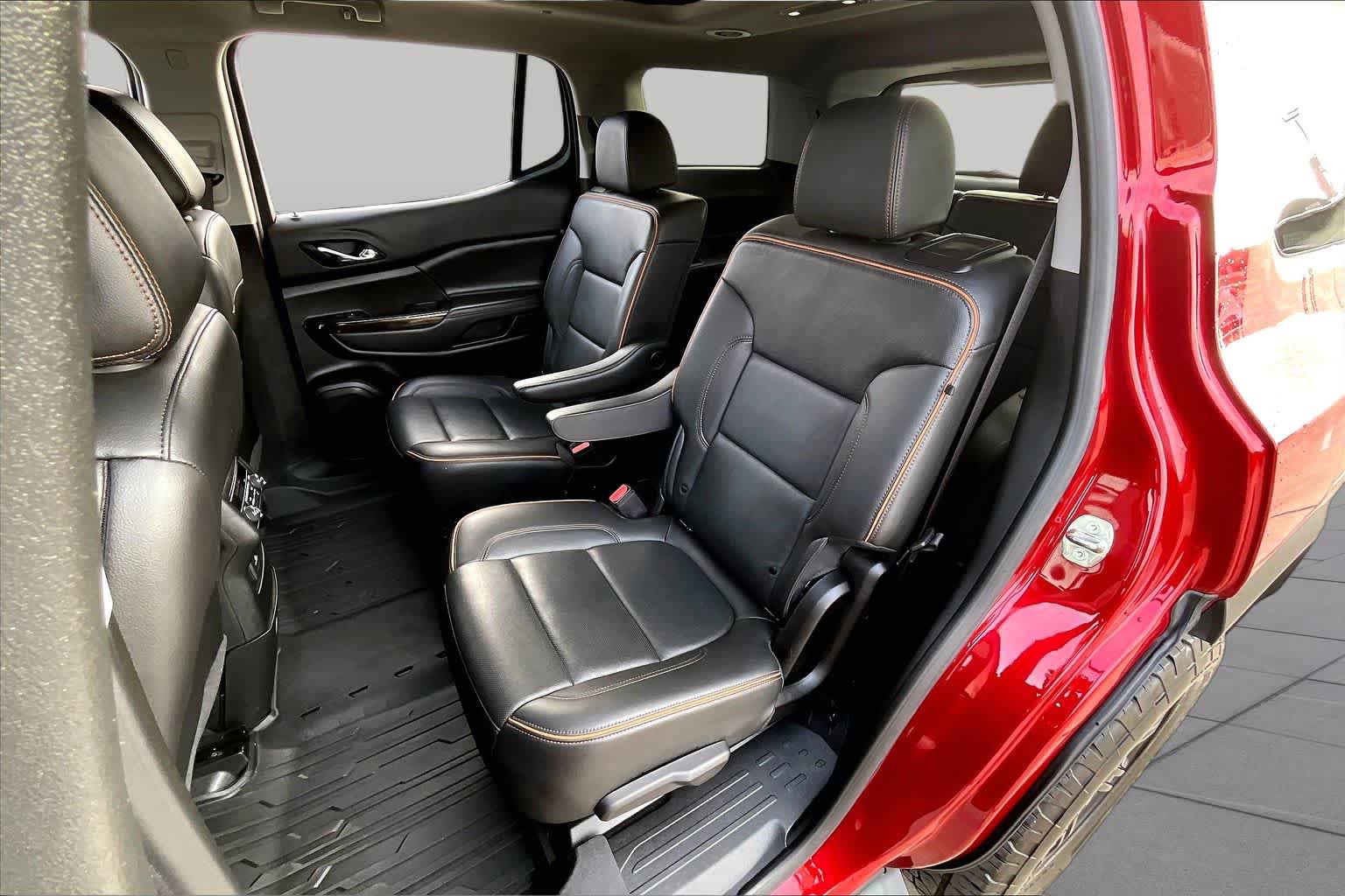 Used 2023 GMC Acadia AT4 w/ Technology Package AWD/4WD image 21