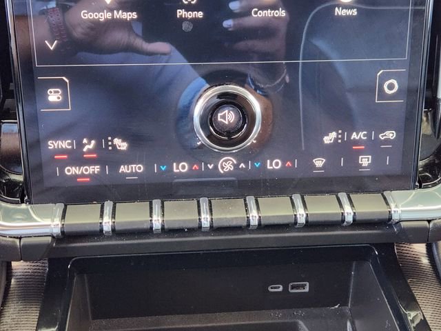 Certified 2025 GMC Yukon XL Elevation AWD/4WD image 17