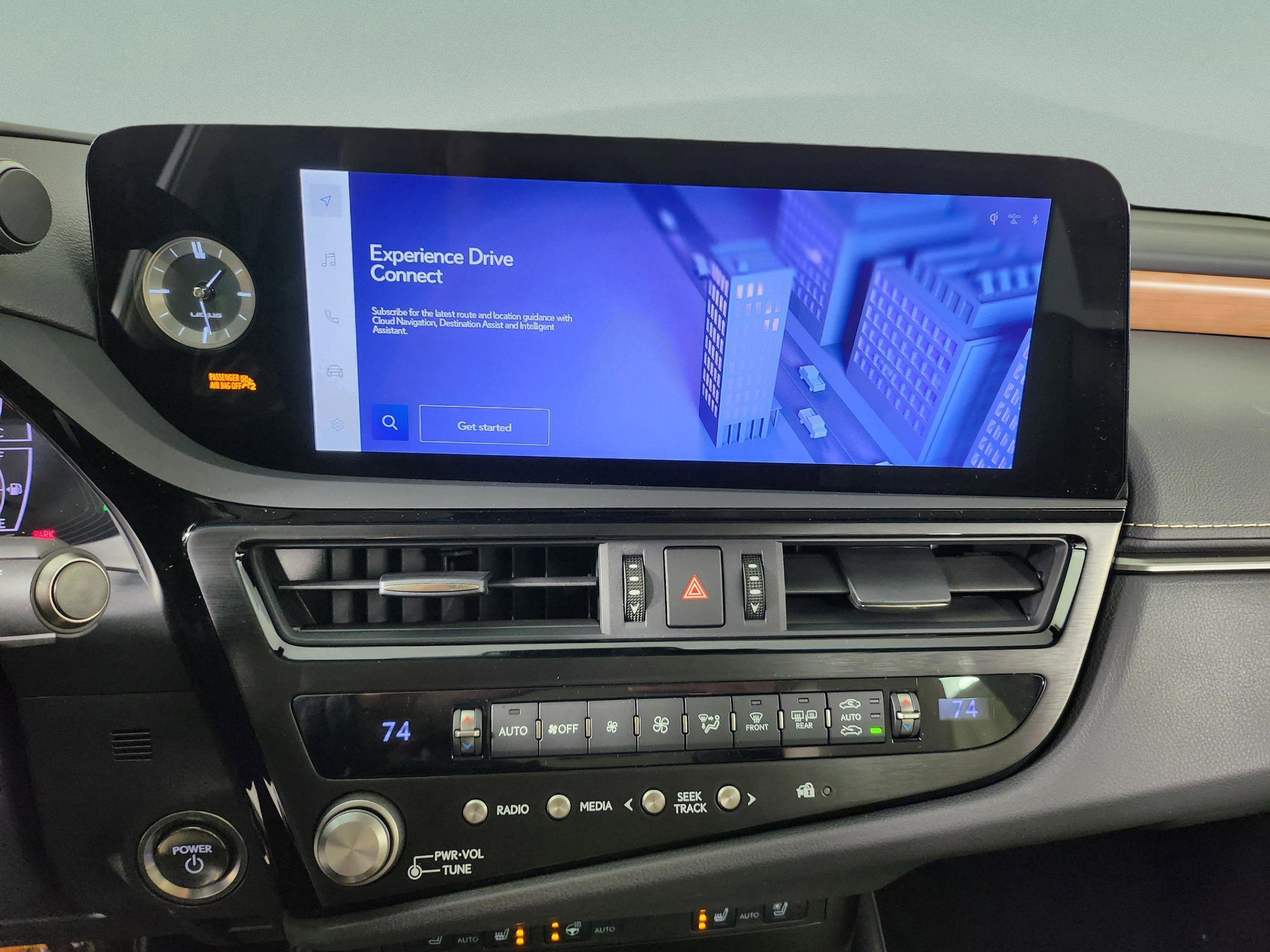 New 2025 Lexus ES 300h w/ Premium Package image 24