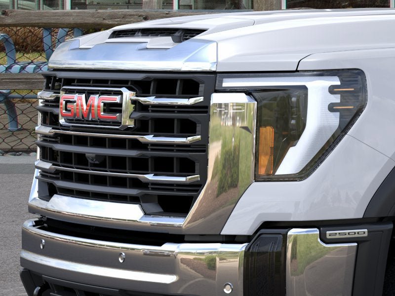 New 2026 GMC Sierra 2500 SLT w/ SLT Premium Package AWD/4WD image 13