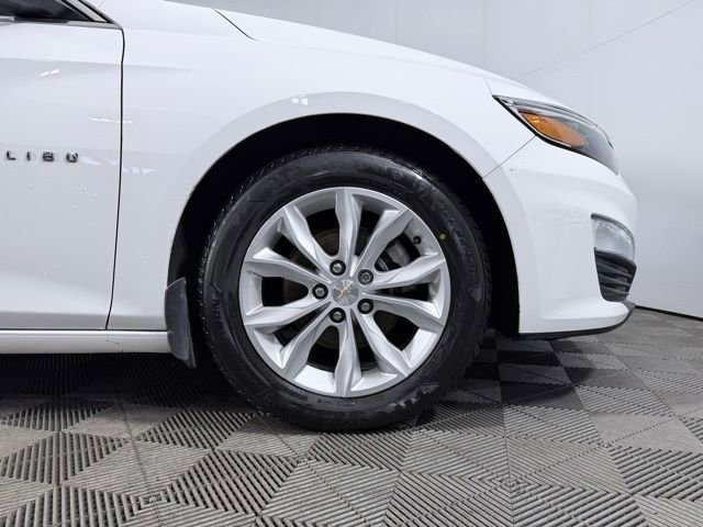 Used 2019 Chevrolet Malibu LT FWD image 3