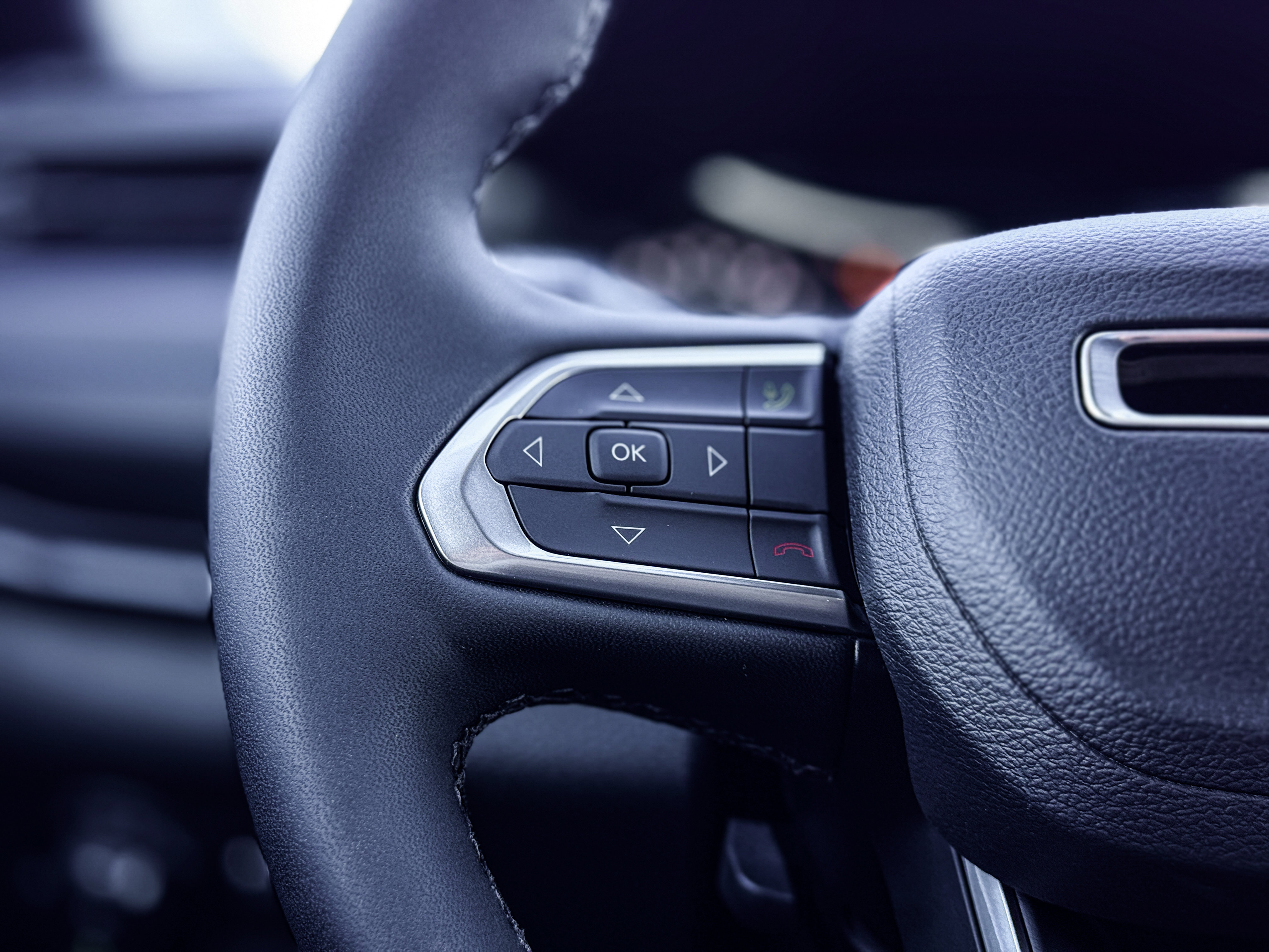 New 2026 Jeep Compass Latitude w/ Sun and Sound Group image 11