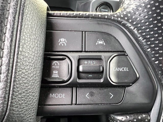 Used 2025 Toyota Tacoma SR5 AWD/4WD image 25