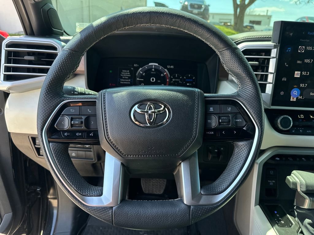 Used 2024 Toyota Sequoia Capstone AWD/4WD image 47