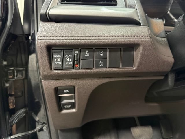 Used 2019 Honda Odyssey EX image 17