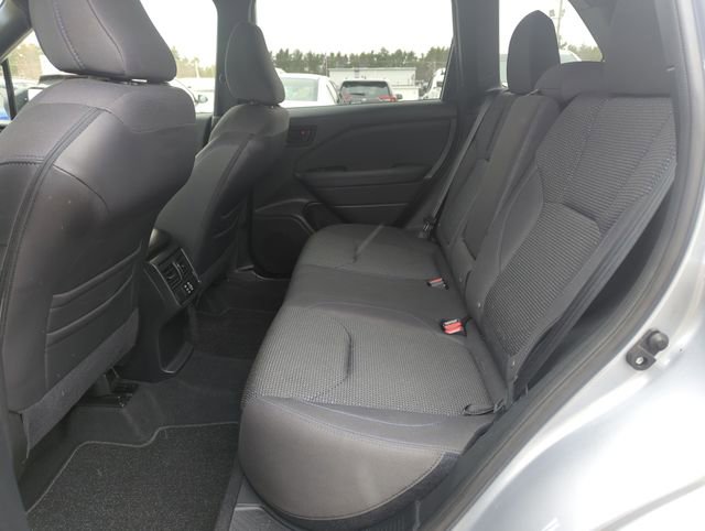 Used 2025 Subaru Forester Premium image 31
