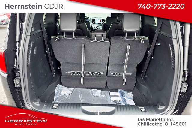 New 2026 Chrysler Voyager LX FWD image 25