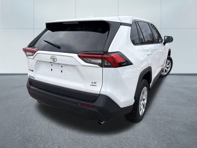 Used 2024 Toyota RAV4 LE image 4