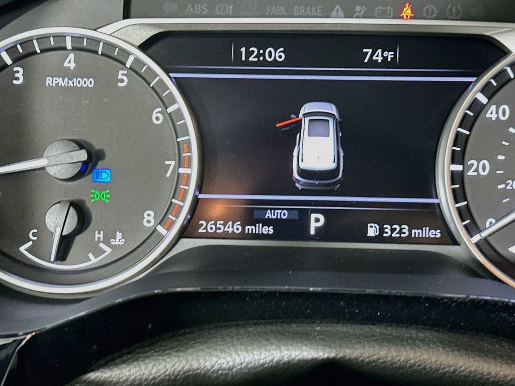 Used 2024 Nissan Pathfinder SL AWD/4WD image 15