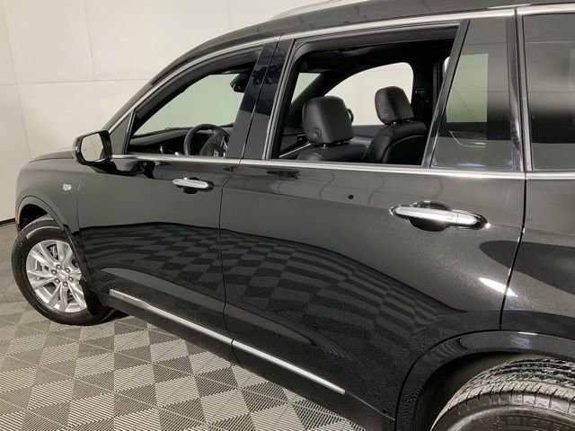 Certified 2025 Cadillac XT6 Luxury image 32