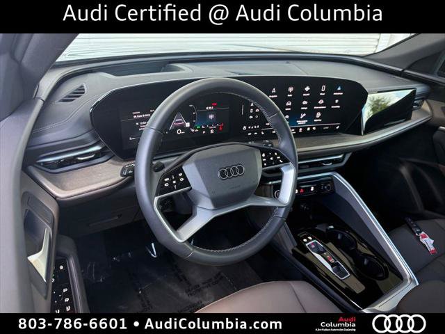 Certified 2025 Audi Q5 Premium AWD/4WD image 3