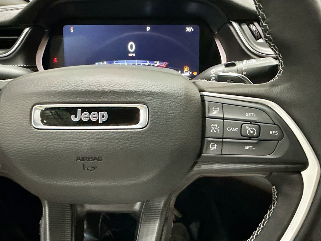 New 2025 Jeep Grand Cherokee L Laredo w/ Luxury Tech Group I image 33