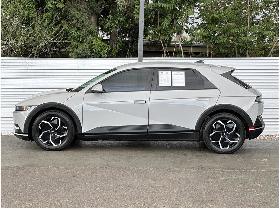 Used 2024 Hyundai Ioniq 5 SE AWD/4WD image 13