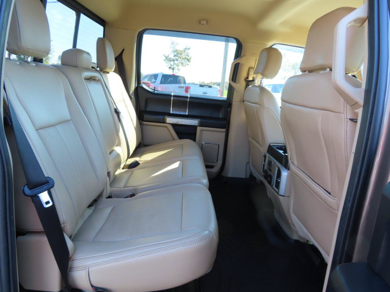 Used 2020 Ford F350 Lariat w/ Lariat Ultimate Package AWD/4WD image 47