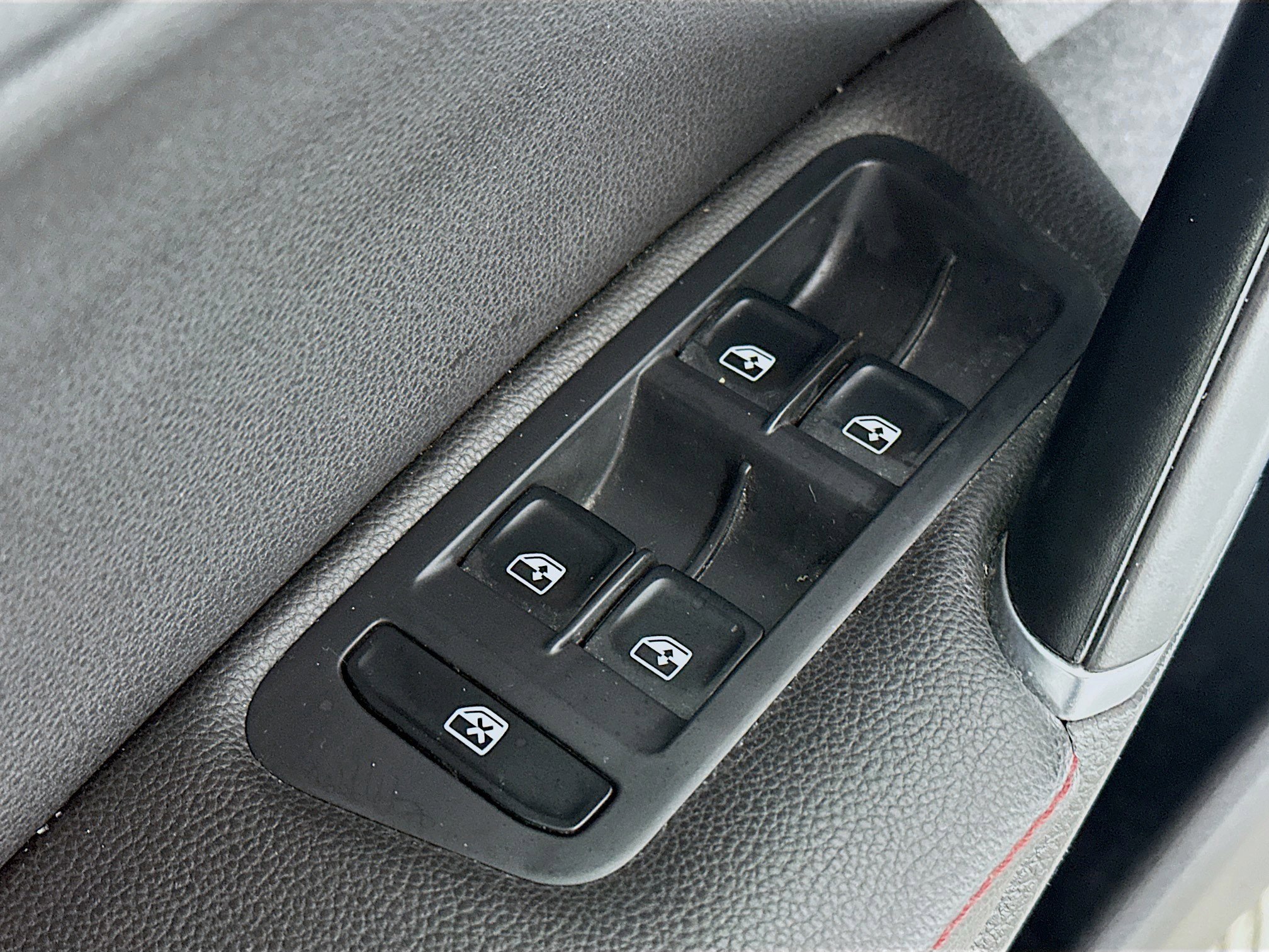 Used 2020 Volkswagen GTI 4-Door FWD image 18