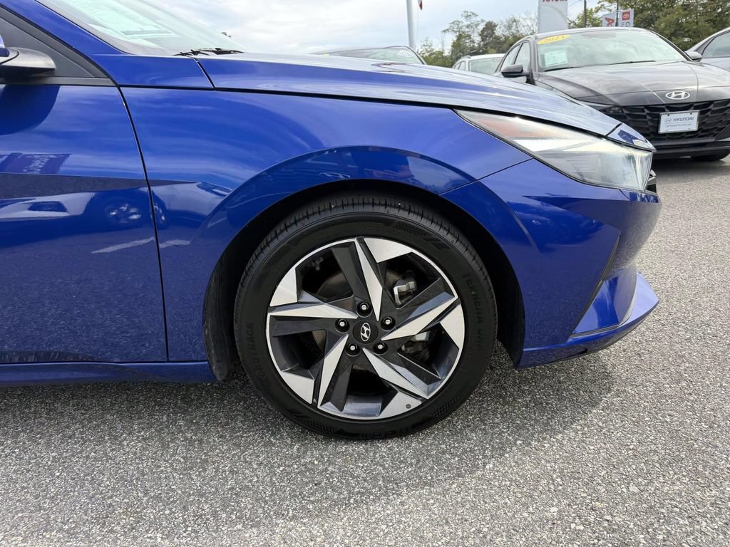 Certified 2023 Hyundai Elantra SEL w/ Convenience Package FWD image 6