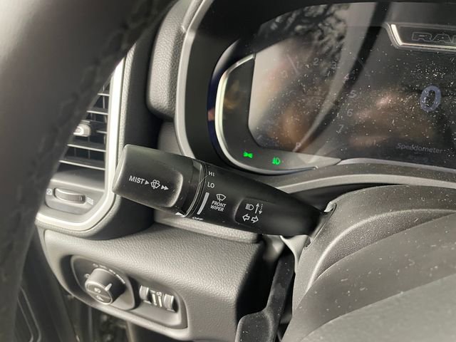 New 2026 RAM 1500 4x4 Crew Cab image 10