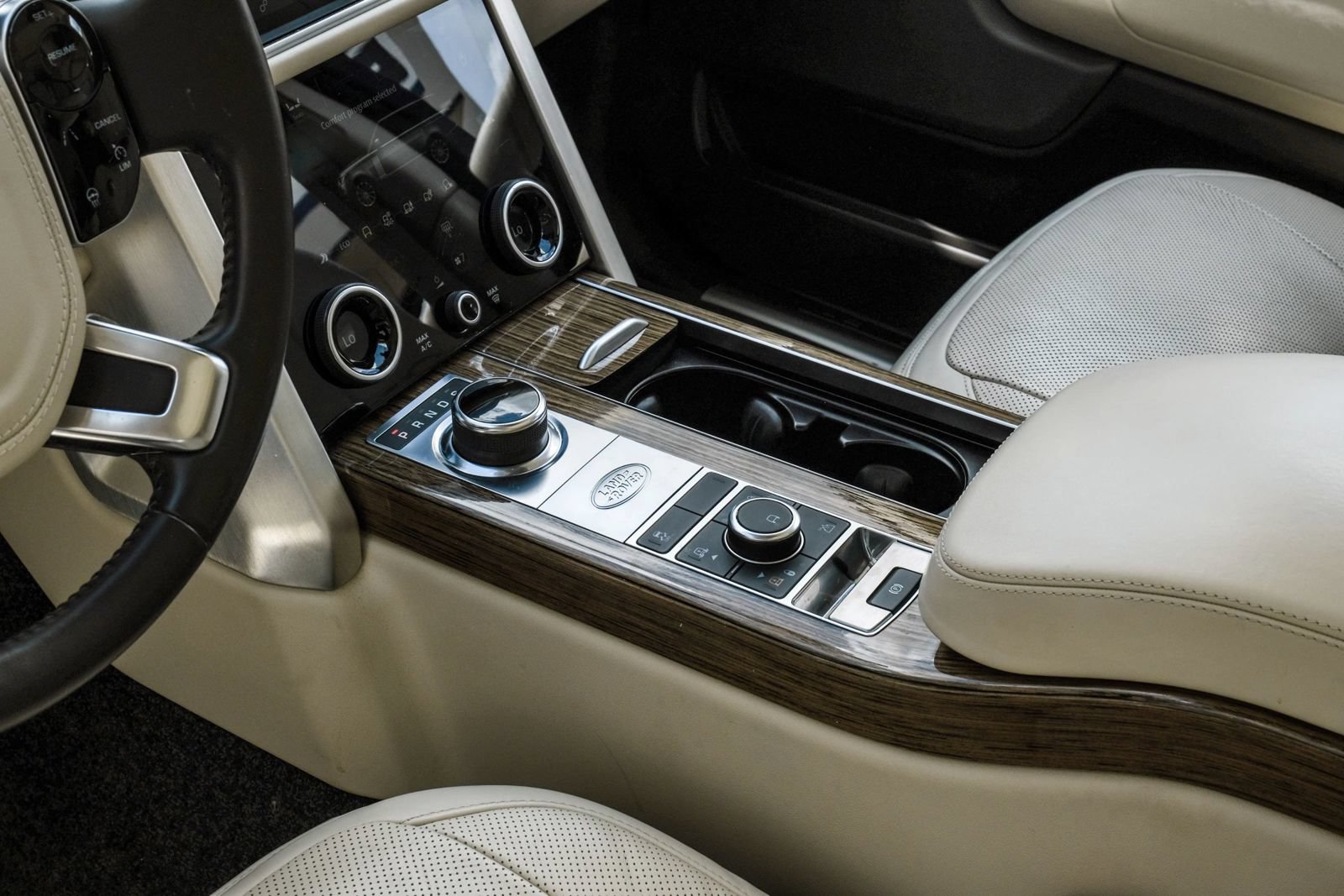 Used 2019 Land Rover Range Rover Supercharged AWD/4WD image 27