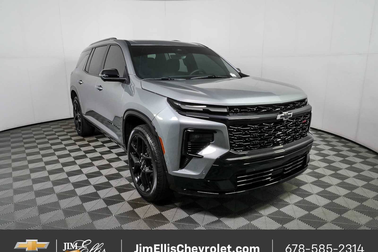 Used 2024 Chevrolet Traverse RS FWD image 1