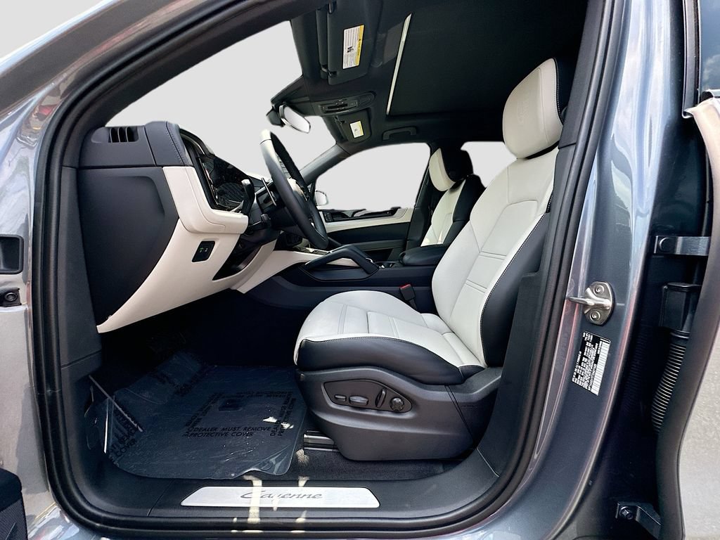New 2026 Porsche Cayenne AWD/4WD image 5