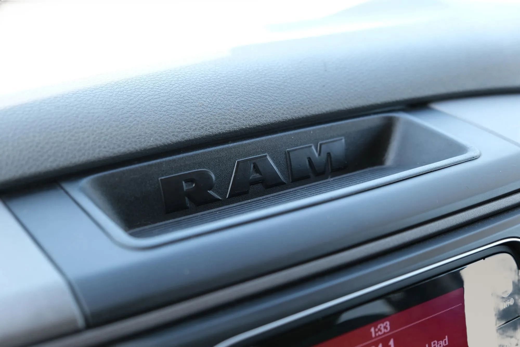 Used 2017 RAM 1500 Express image 40