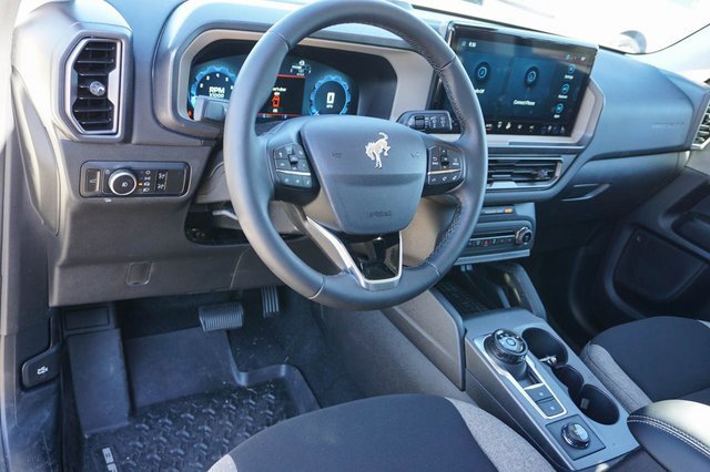 Used 2025 Ford Bronco Sport Big Bend image 9