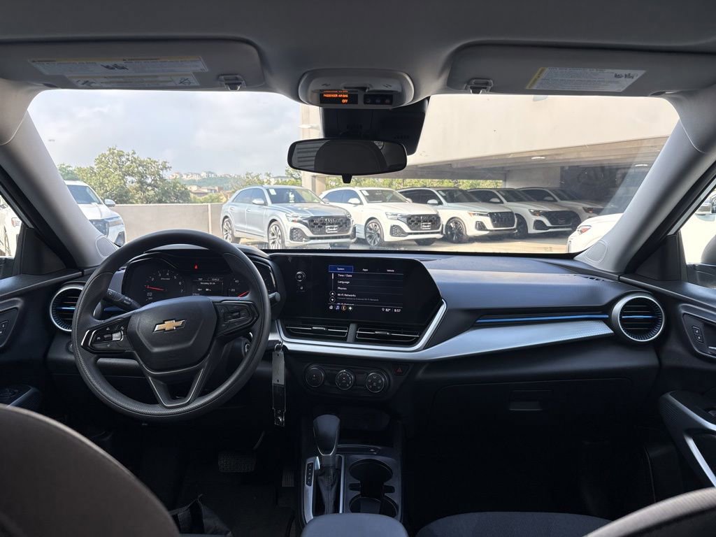 Used 2026 Chevrolet Trax LS FWD image 19