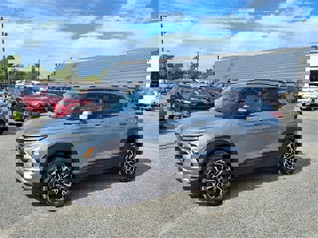 Used 2025 Chevrolet TrailBlazer LT image 24