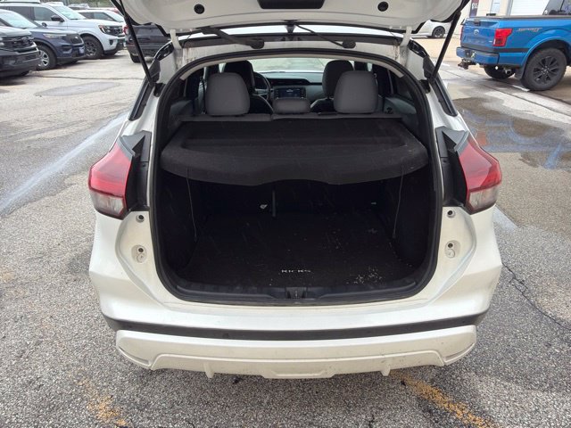 Used 2023 Nissan Kicks SR w/ SR Premium Package FWD image 14