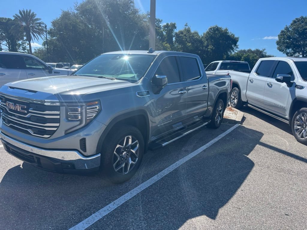 Used 2025 GMC Sierra 1500 SLT w/ SLT Premium Plus Package AWD/4WD image 2