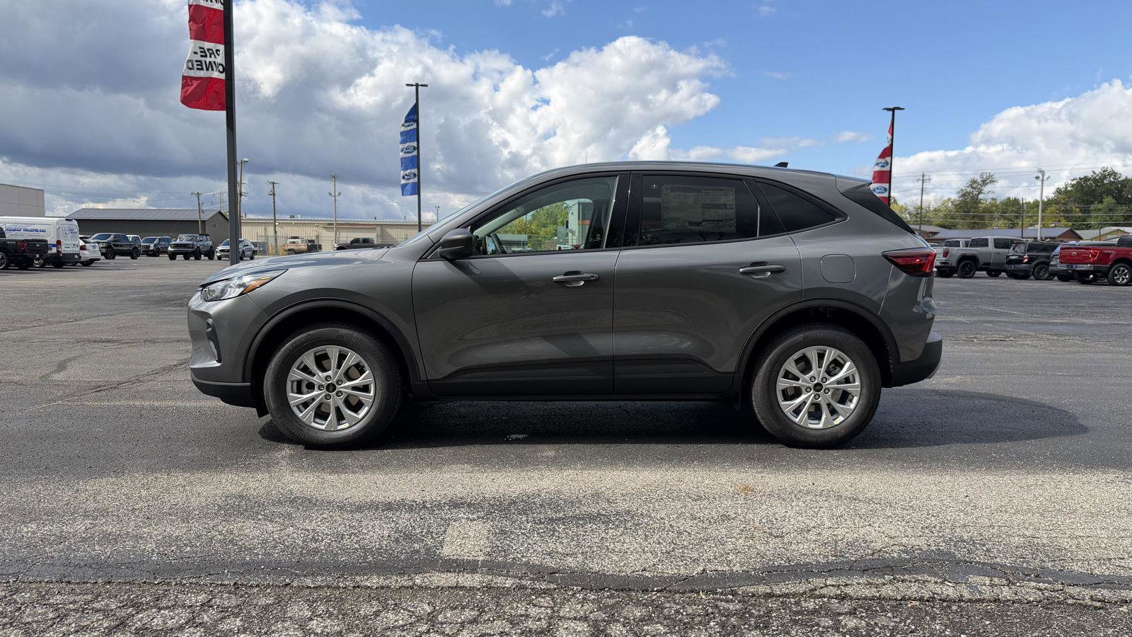 New 2026 Ford Escape Active image 2