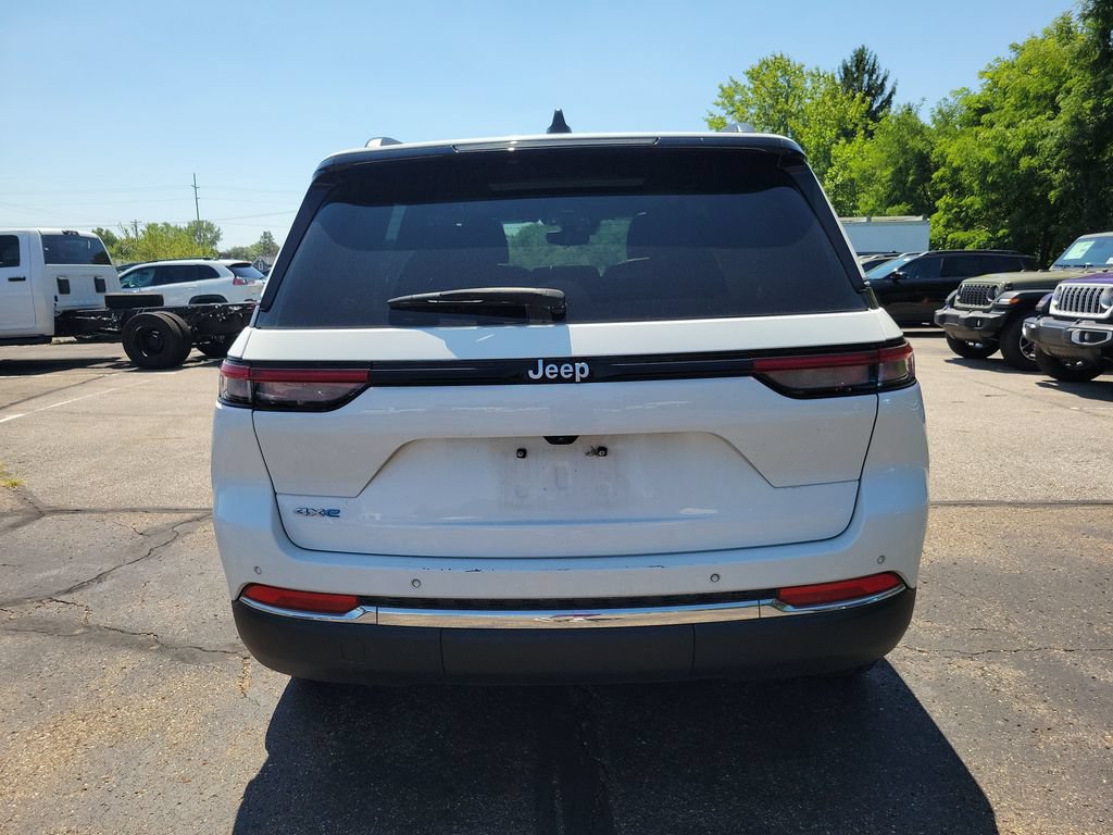 Used 2024 Jeep Grand Cherokee Limited 4xe AWD/4WD image 6
