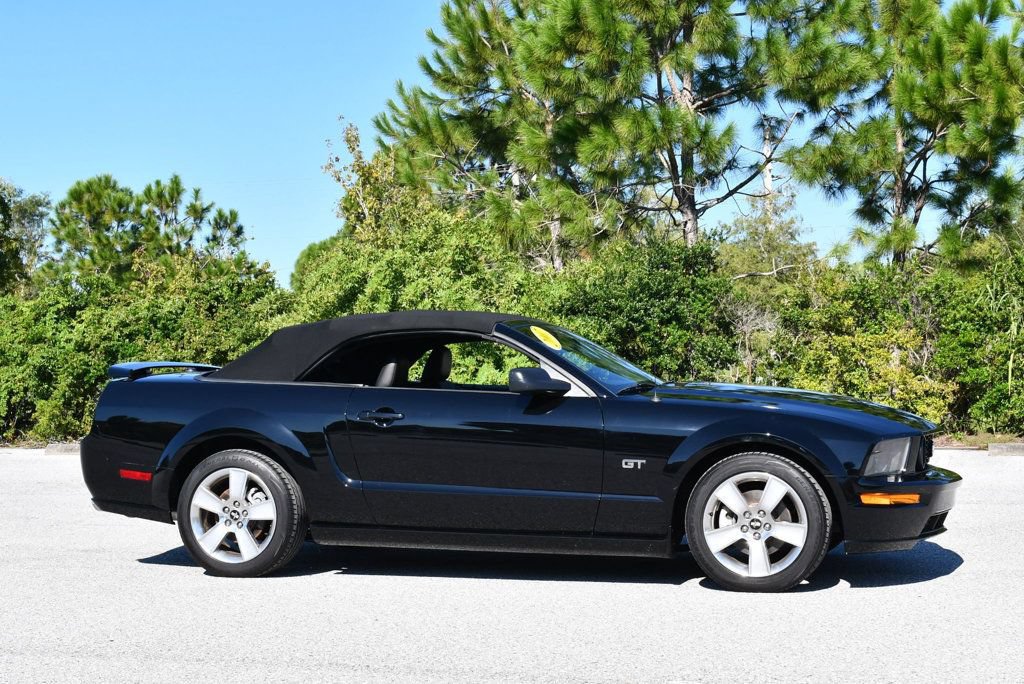 Used 2007 Ford Mustang GT RWD image 50