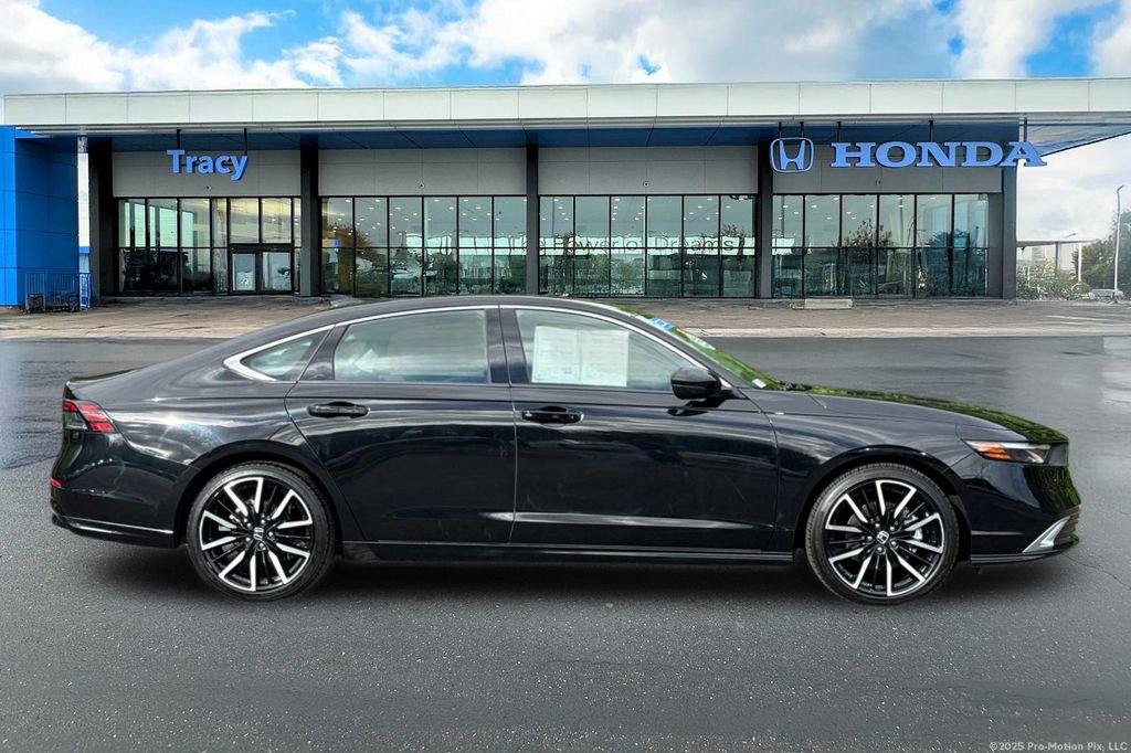 Certified 2024 Honda Accord Touring image 4