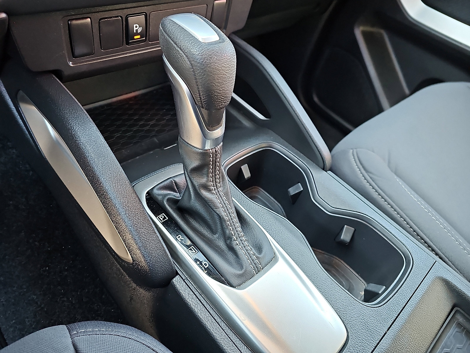 Certified 2024 Nissan Frontier SV w/ Technology Package image 15