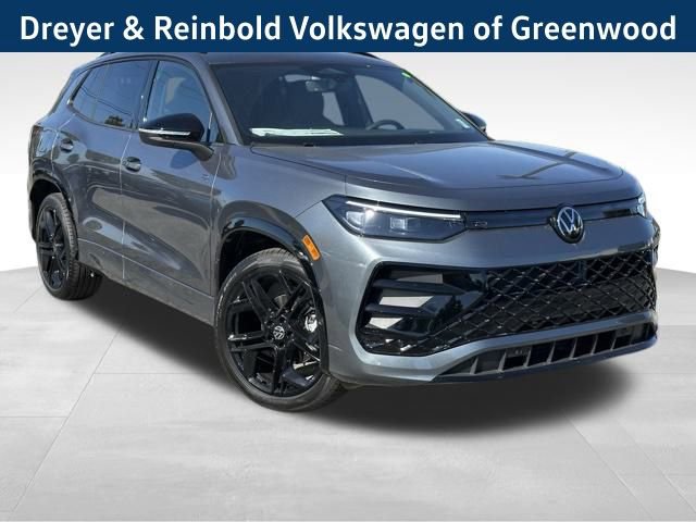 New 2026 Volkswagen Tiguan SE R-Line image 1