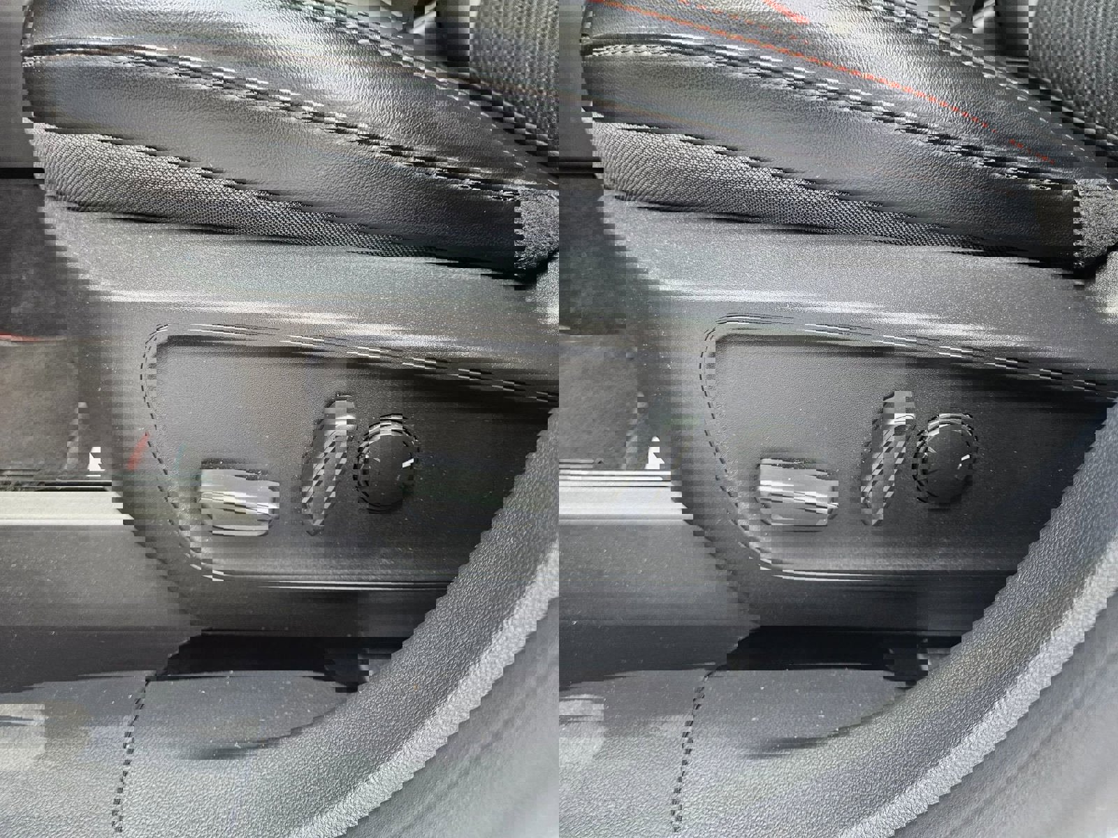 Used 2023 Ford Escape ST-Line w/ Tech Pack #1 image 24