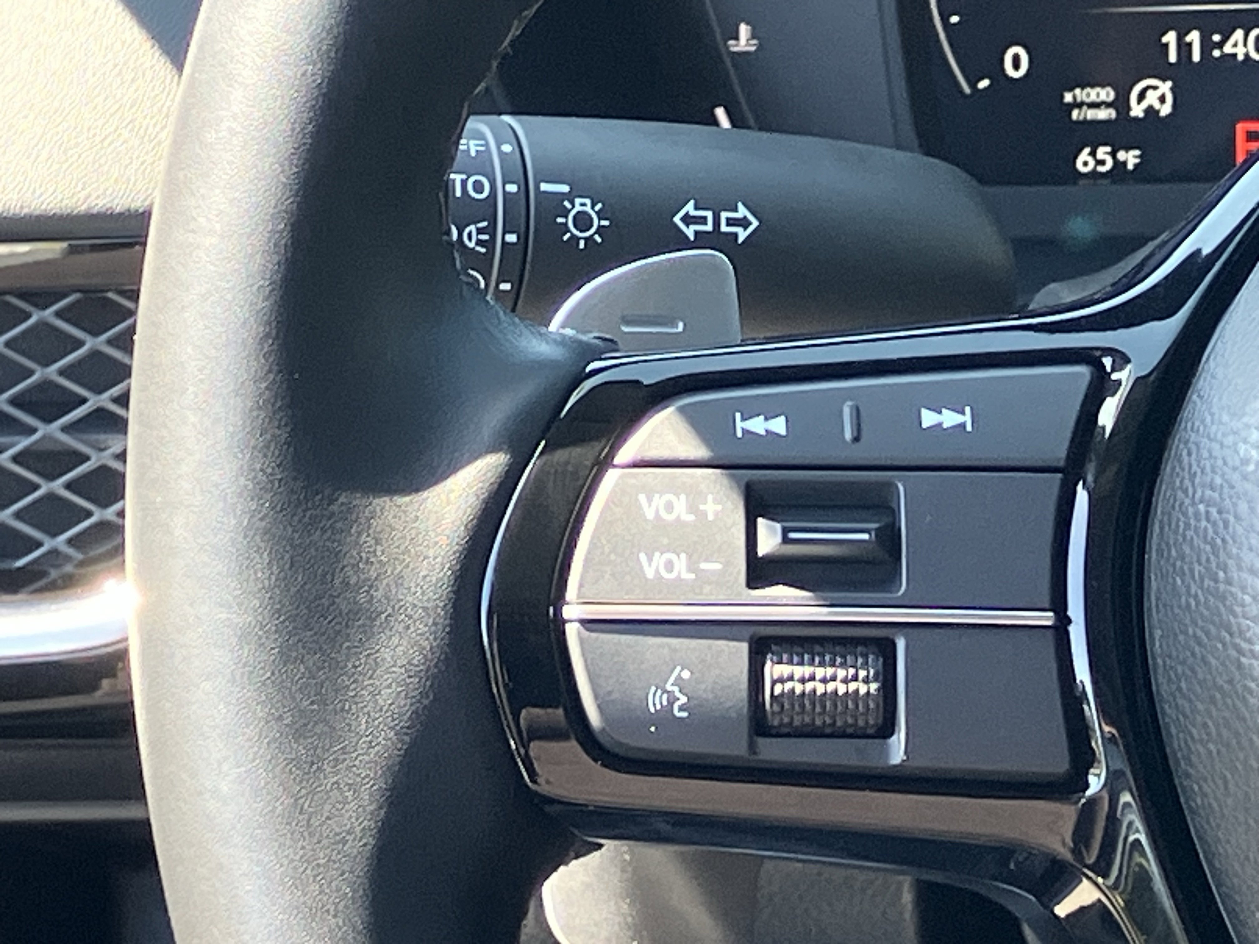 Used 2025 Acura ADX FWD image 21